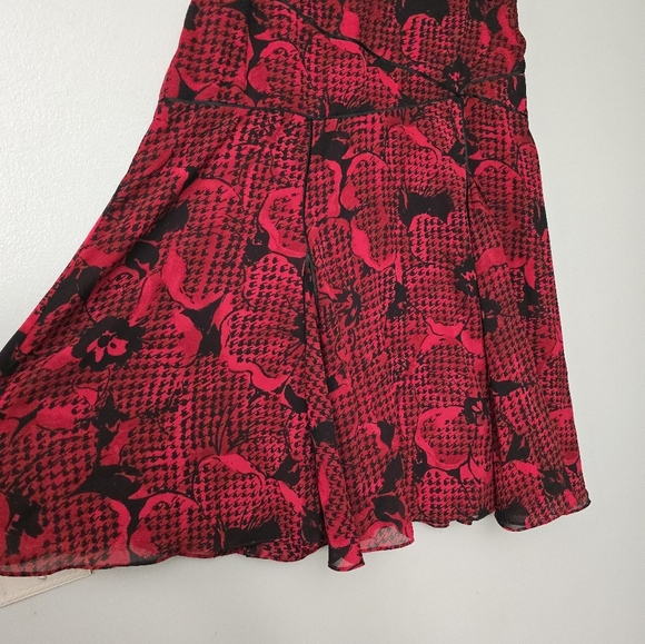 Coldwater Creek Skirt Size PM Jersey Stretch A-Line Red Black Floral - Picture 2 of 11